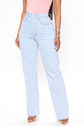 High Road Straight Leg Dad Jeans - Light Blue Wash Ins Street